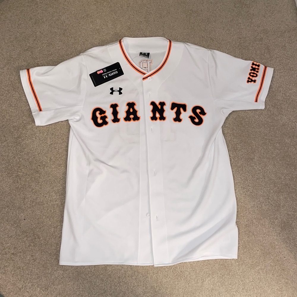 UNDER ARMOUR Yomiuri Giants #10 Shinnosuke Abe Jersey, XL, Never Worn